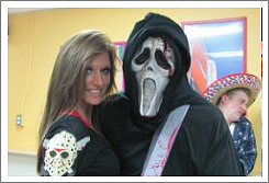 Couple dressed up from the movie Scream.